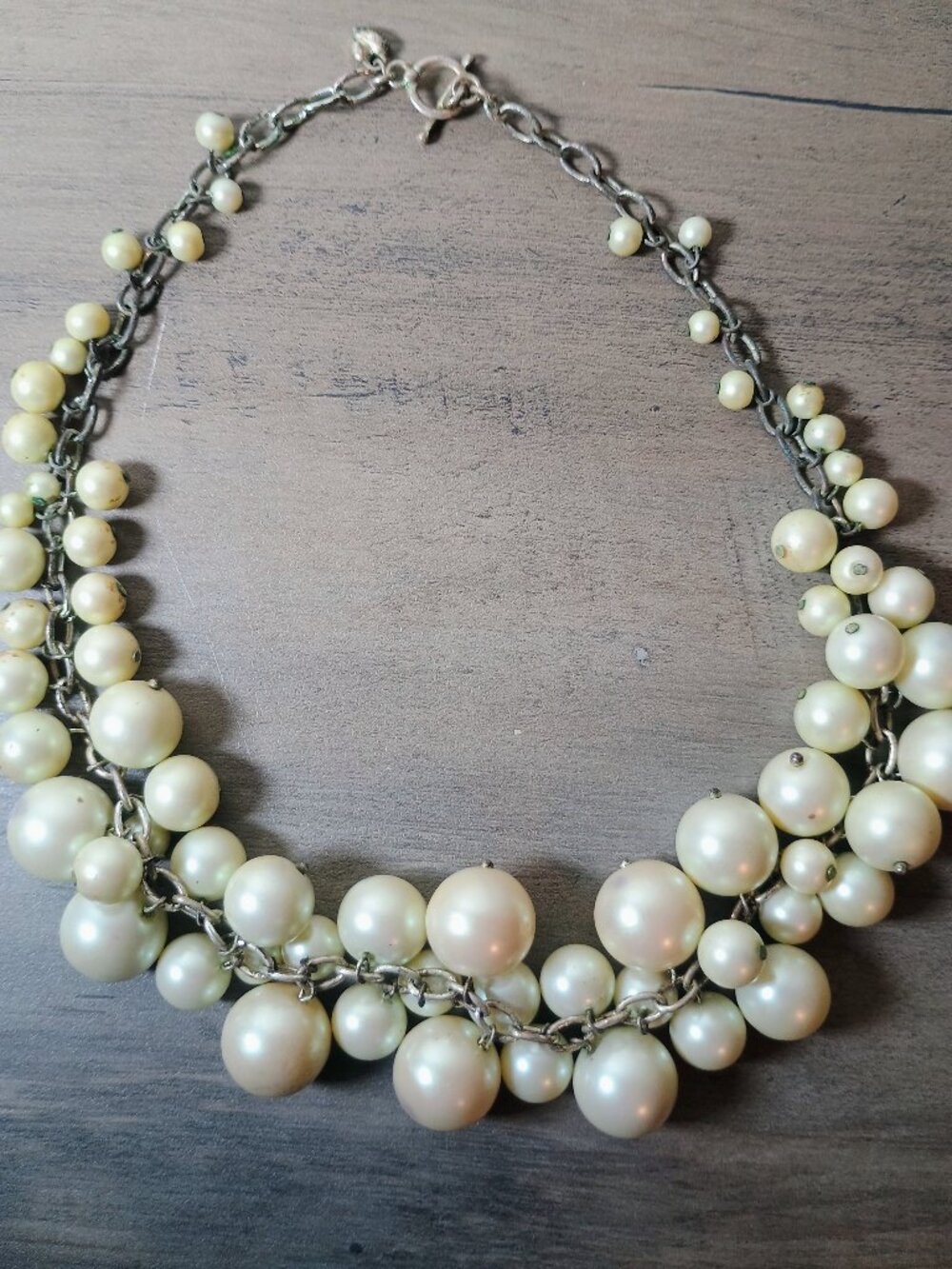 Carolee Faux Pearl Cluster Statement Necklace Silver Tone Toggle Clasp 17.5"
